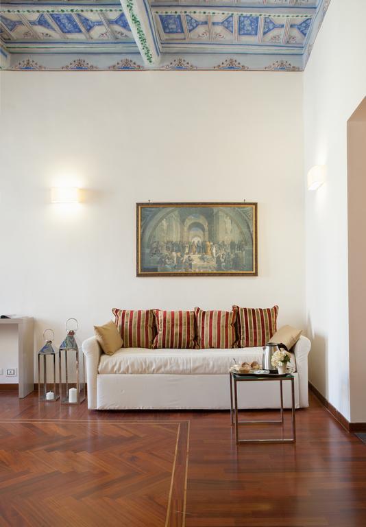 ホテル Antico Angelo - Residenza D'Epoca ヴィテルボ エクステリア 写真