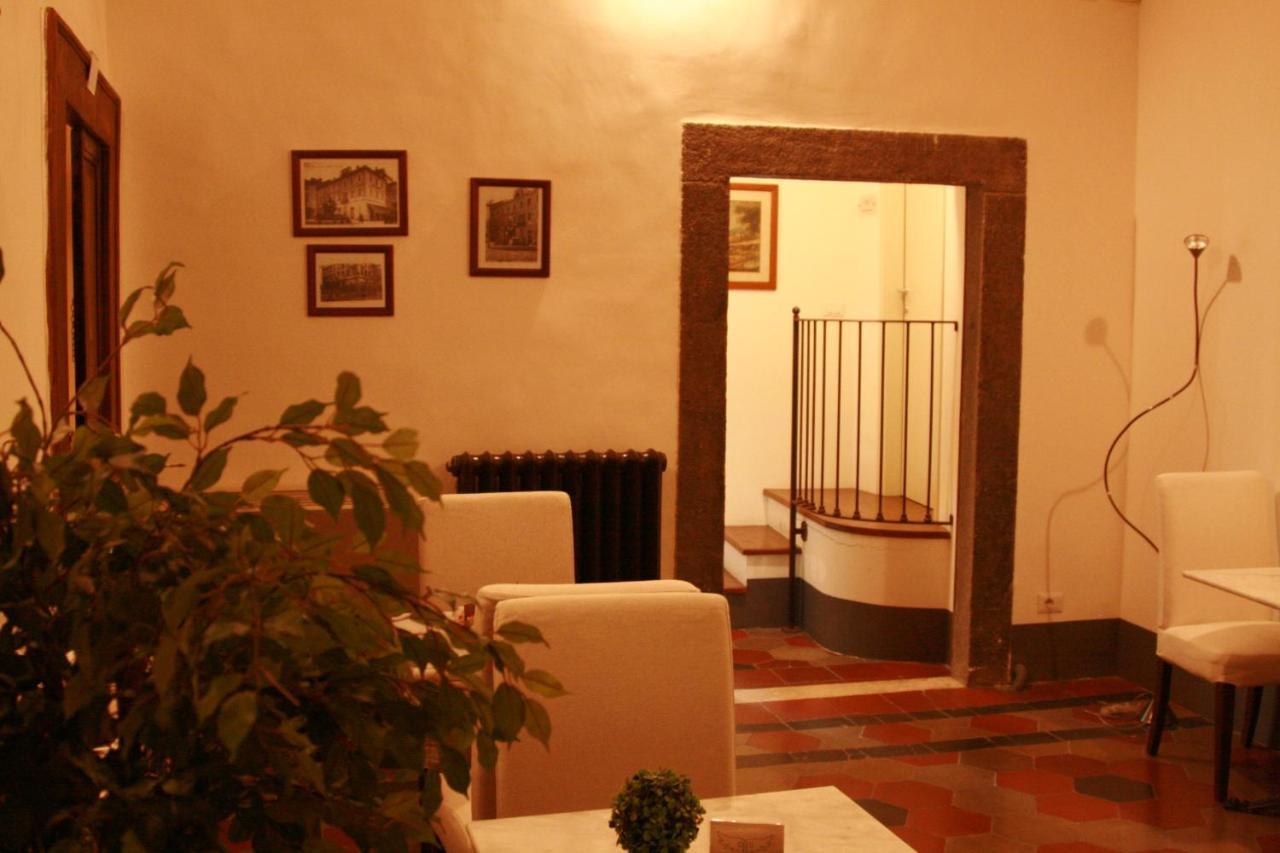 ホテル Antico Angelo - Residenza D'Epoca ヴィテルボ エクステリア 写真
